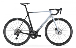 BASSO Diamante disc, fade opal white, Shimano Ultegra Di2, Microtech RE38, 2024